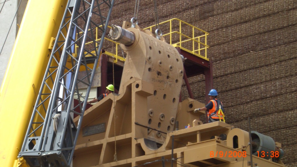Prime Field Service millwrights installing jaw crusher components on the mine site.